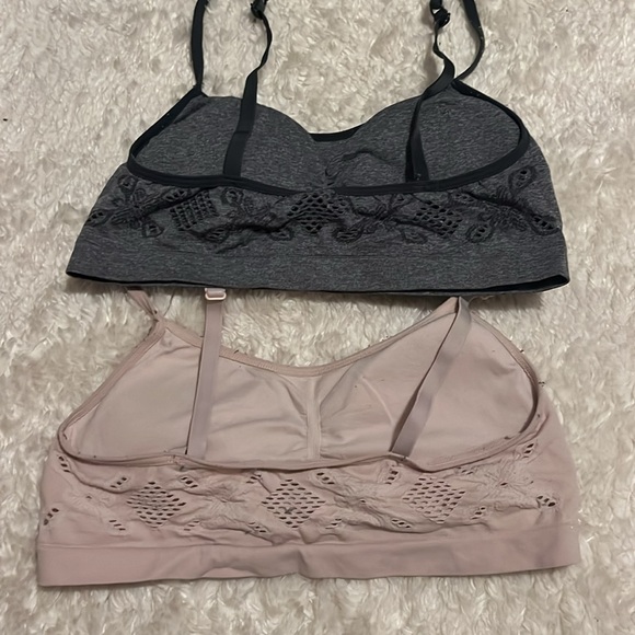 Justice girls pink and gray training bras, with removable pads. Size: 36 - Picture 2 of 2